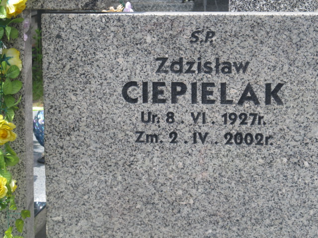 Zdzisław Ciepielak 1927 Sulejówek - Grobonet - Wyszukiwarka osób pochowanych